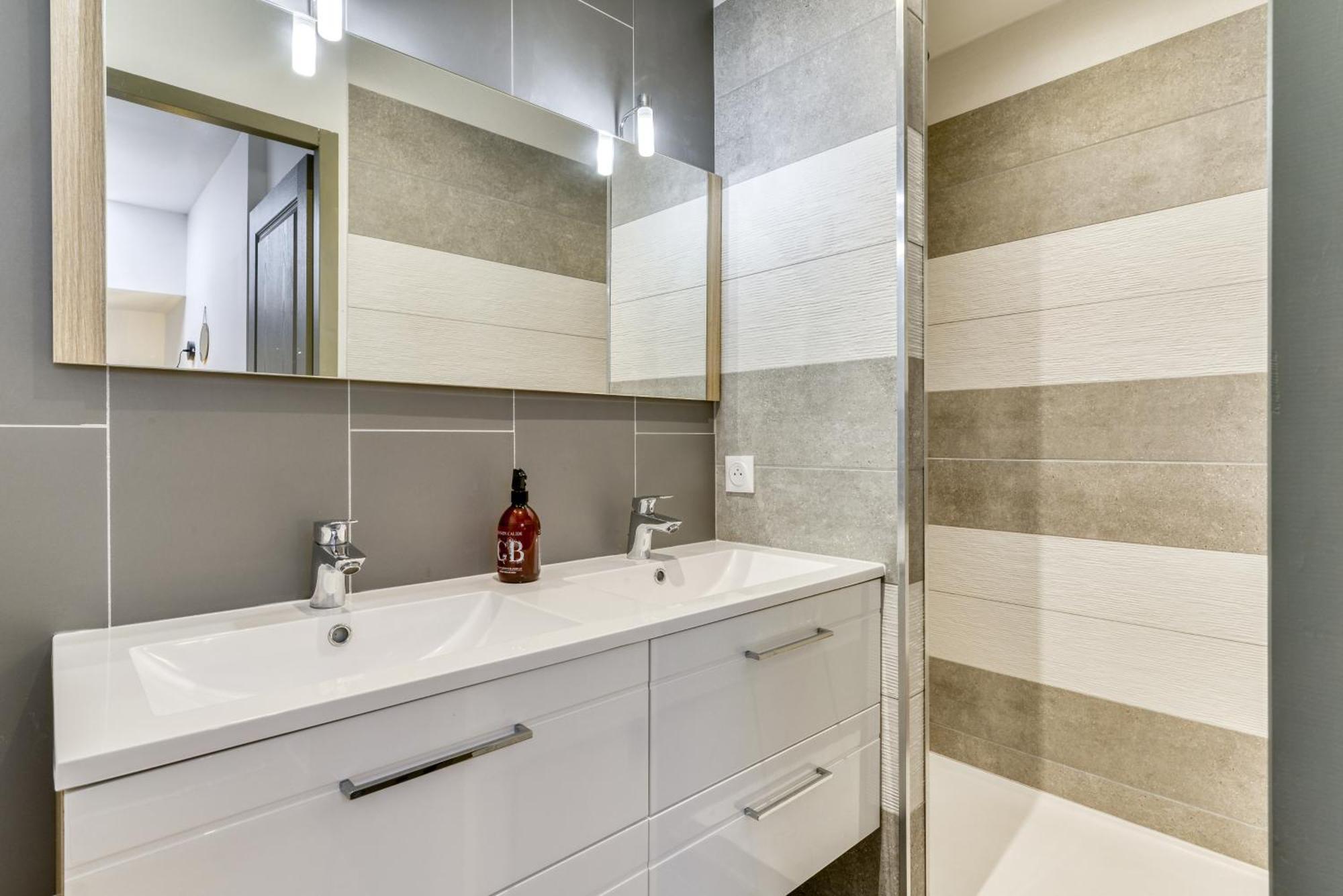 Le Maquens - Parking Gratuit - Wifi - Netflix Apartment Carcassonne Luaran gambar